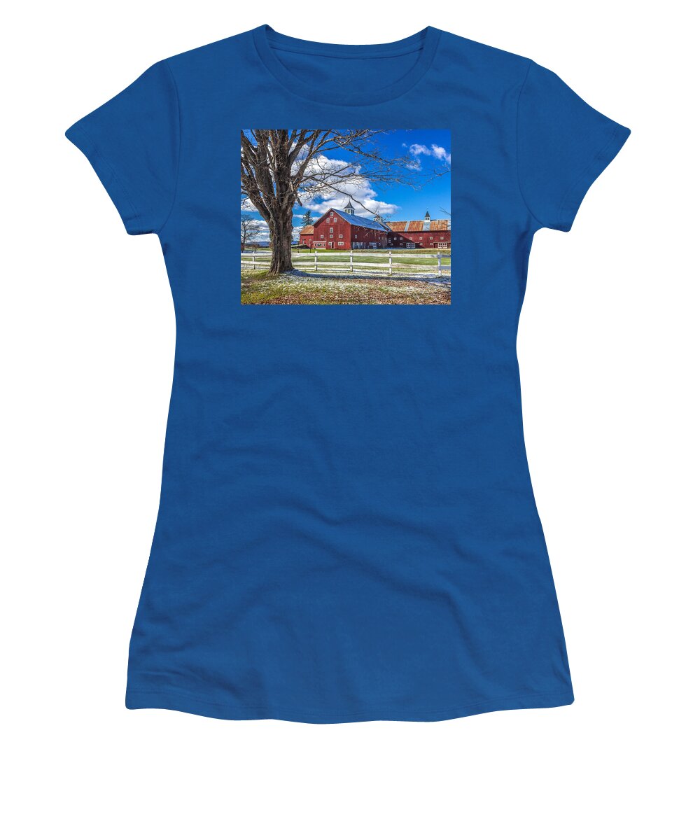 Barn Women's T-Shirt featuring the photograph Mountain View Barn by Tim Kirchoff