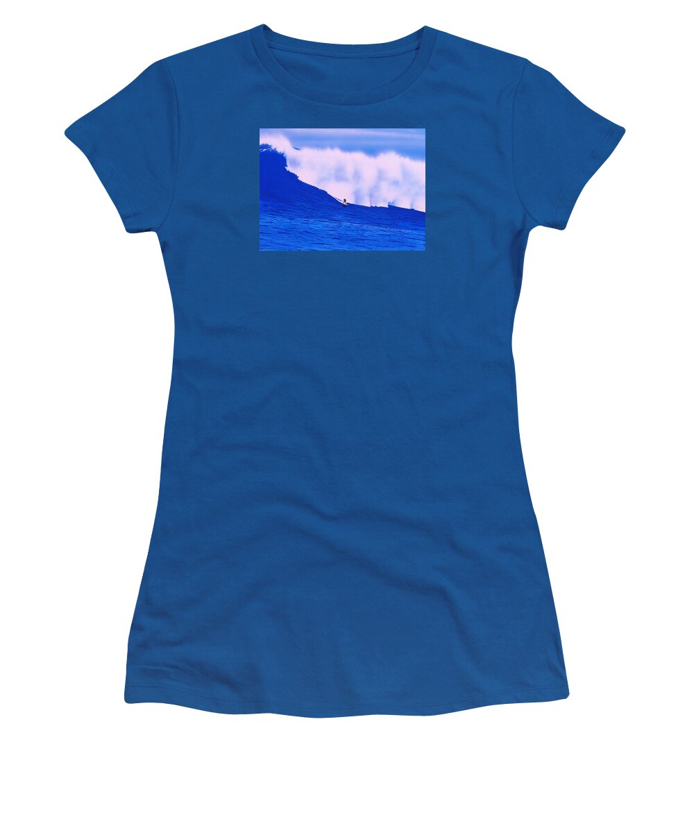 Surfing Women's T-Shirt featuring the painting Cortes Bank 2012 by John Kaelin