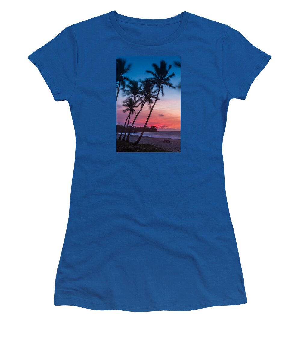  Women's T-Shirt featuring the photograph Sunset in Paradise - signed by Alex Lapidus