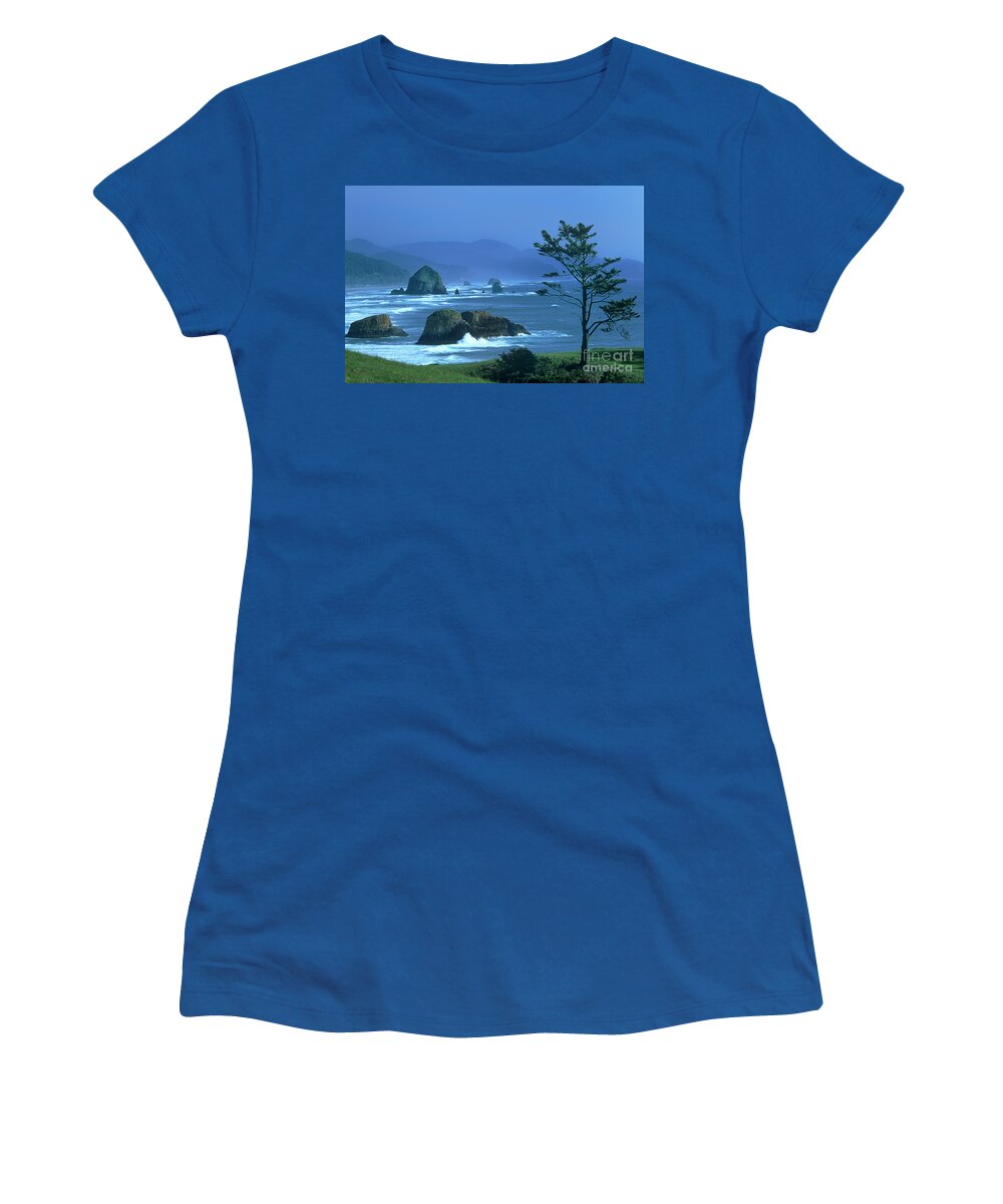 Dave Weling Women's T-Shirt featuring the photograph Cannon Beach And Haystack Rock Ecola State Beach Oregon by Dave Welling