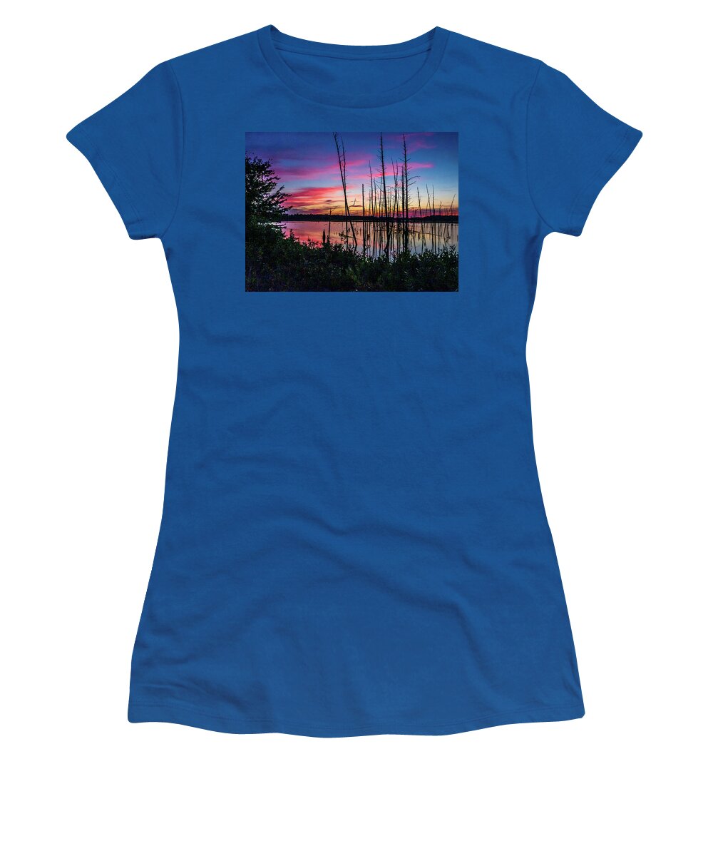 Frankin Women's T-Shirt featuring the photograph Sunset at Frankin Parker by Louis Dallara