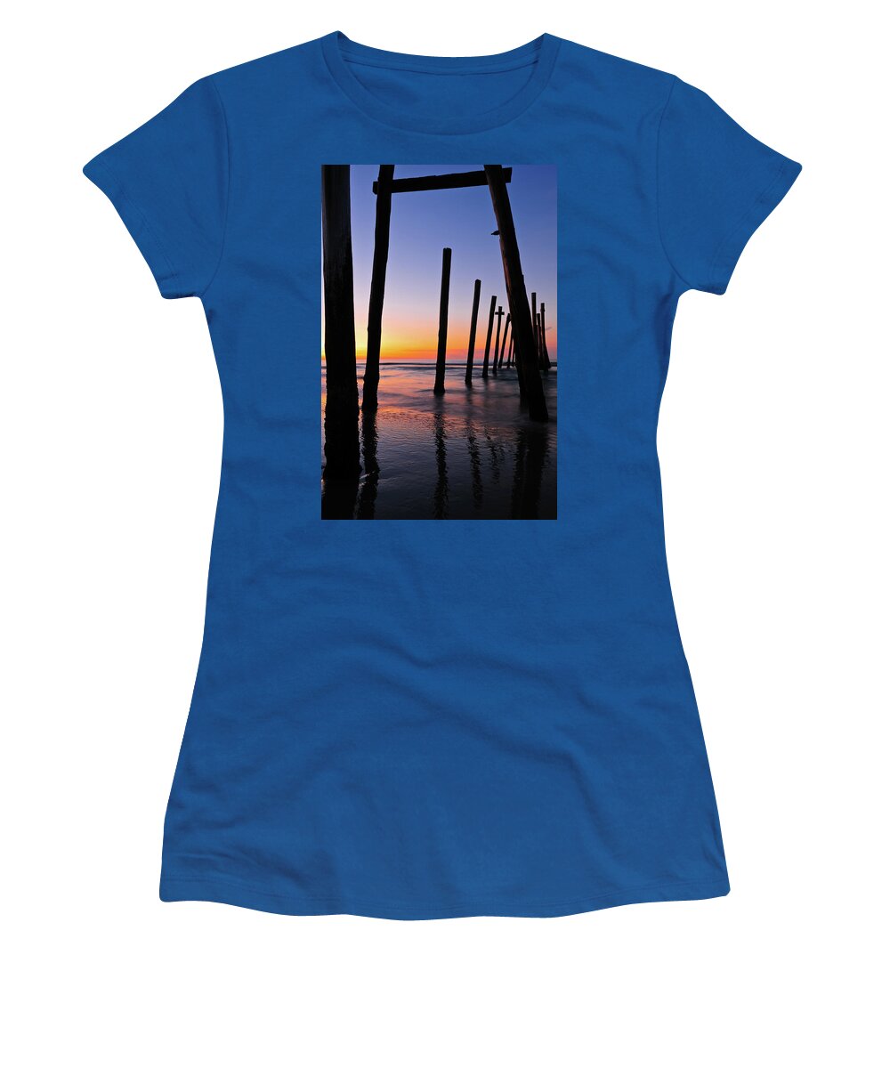 59th Pier Women's T-Shirt featuring the photograph Looking Through by Louis Dallara