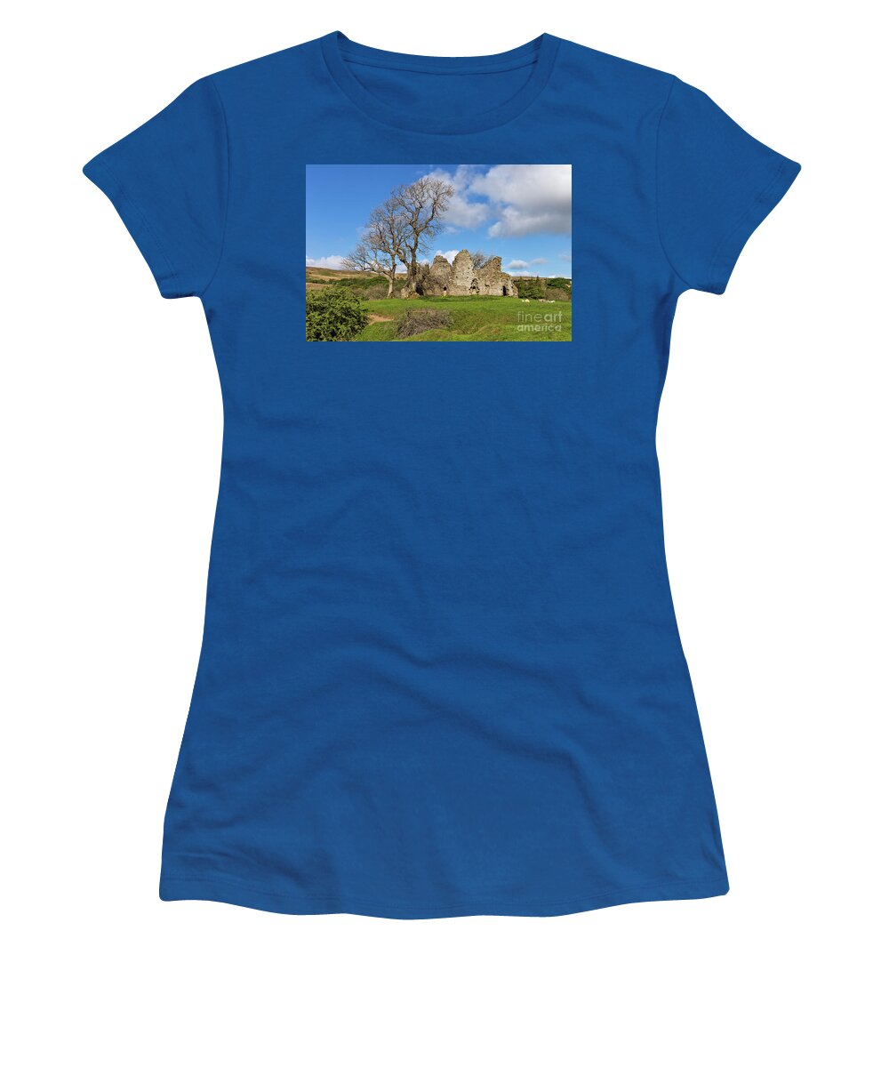 England Women's T-Shirt featuring the photograph Pendragon Castle by Tom Holmes Photography