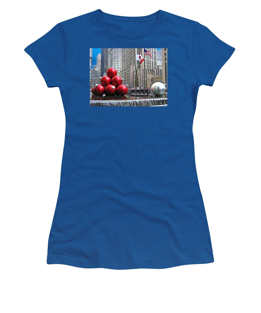 New York Women's T-Shirt featuring the photograph Radio City New York by Carlos Diaz