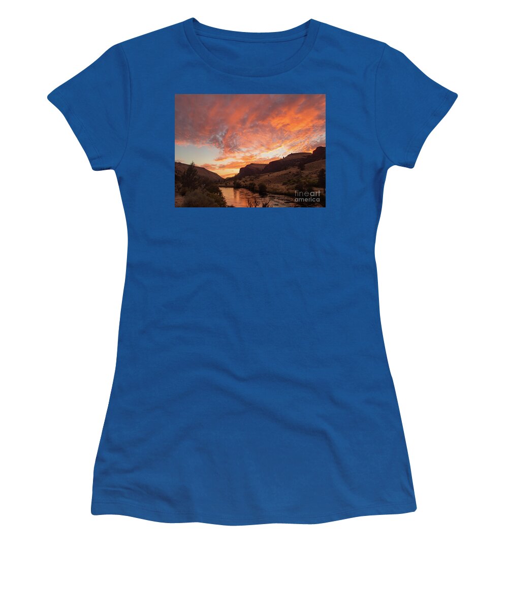 Deschutes River Women's T-Shirt featuring the photograph Sunset over the Warm Springs Indian Reservation by Nancy Gleason