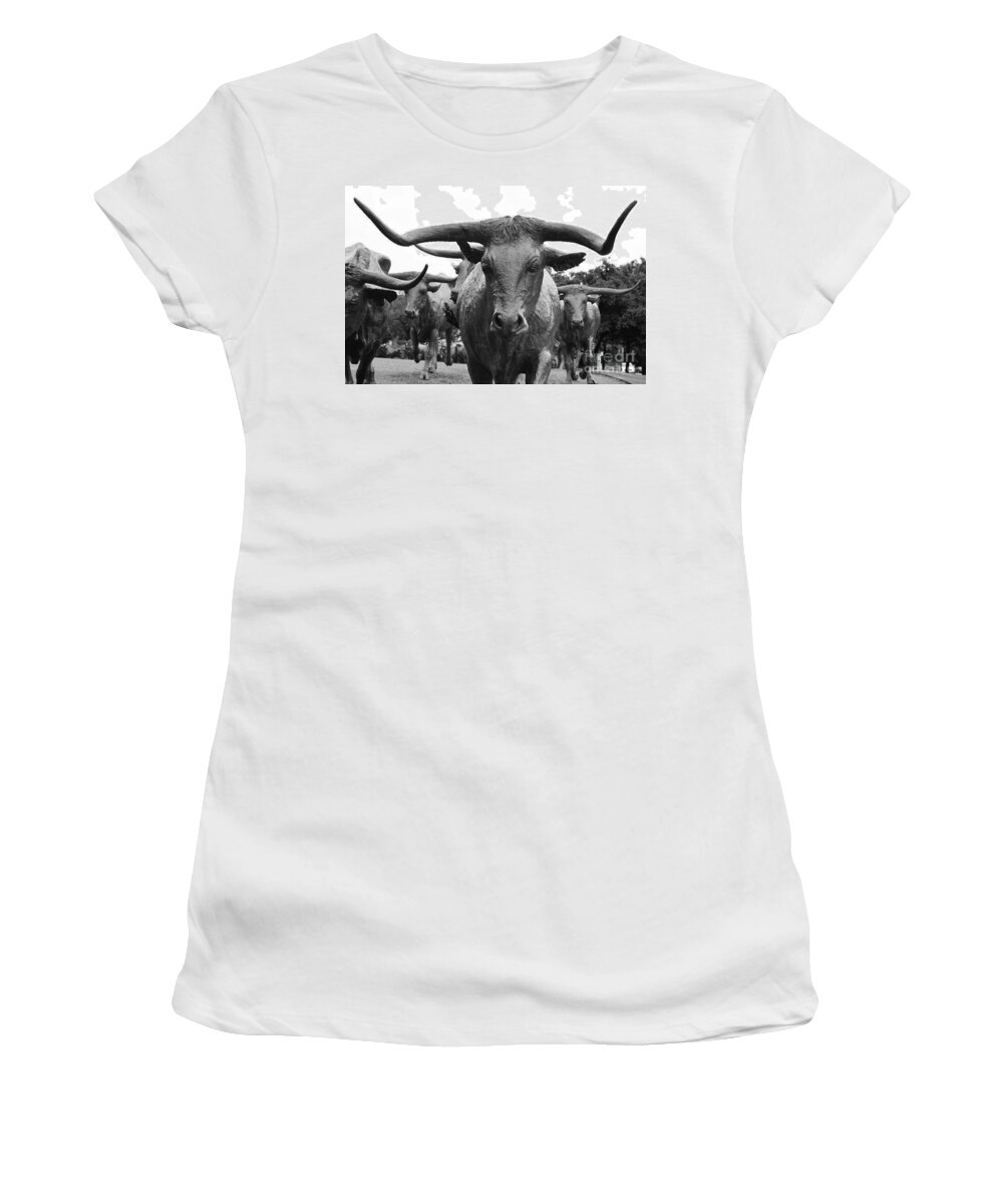 Travelpixpro Dallas Women's T-Shirt featuring the photograph Dallas Texas Pioneer Plaza Longhorn Cattle Drive Bronze Sculpture Black and White by Shawn O'Brien