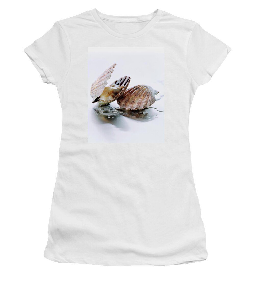 Cooking Women's T-Shirt featuring the photograph Two Scallops by Romulo Yanes