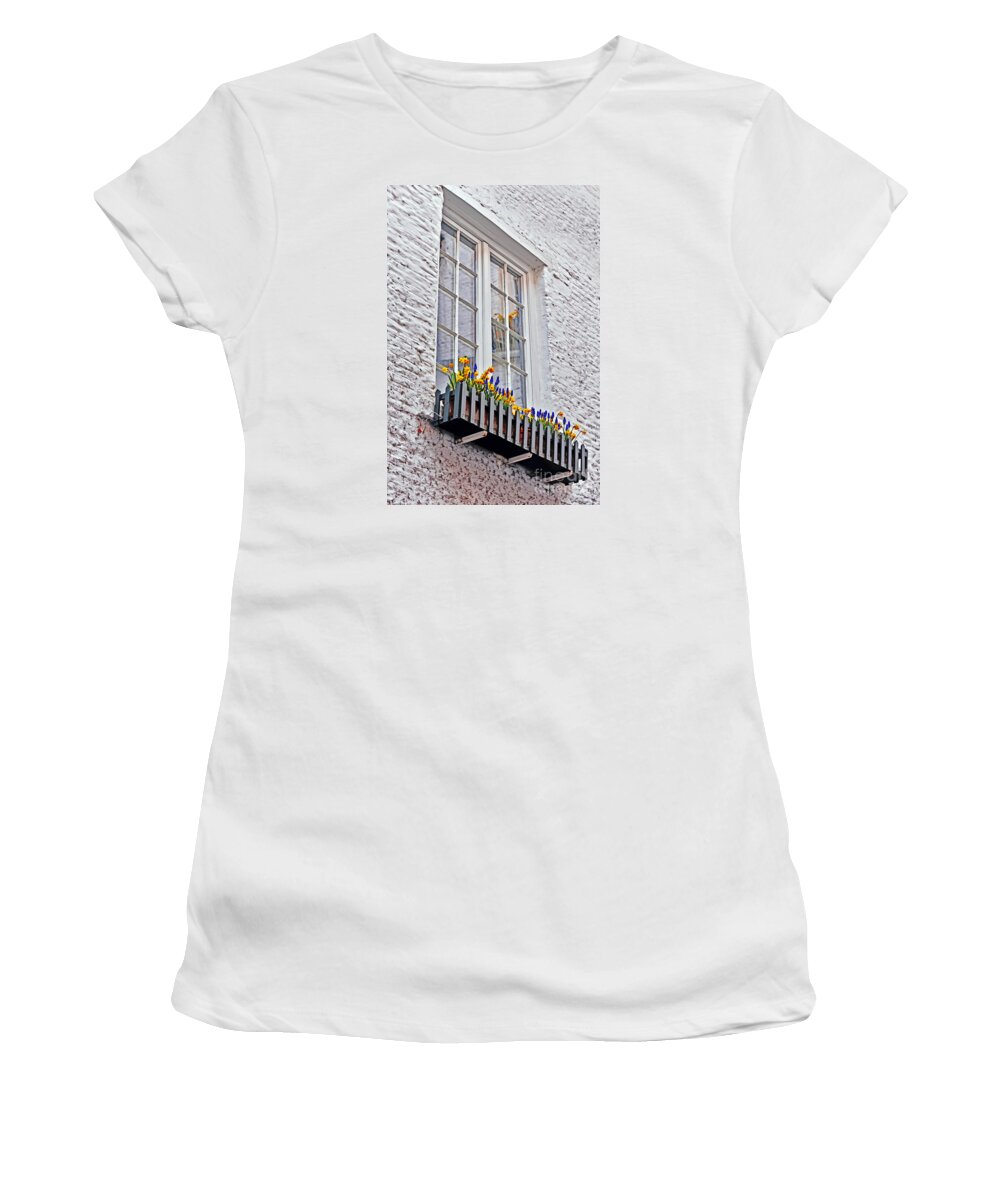 Travel Women's T-Shirt featuring the photograph Viewing Antwerp by Elvis Vaughn