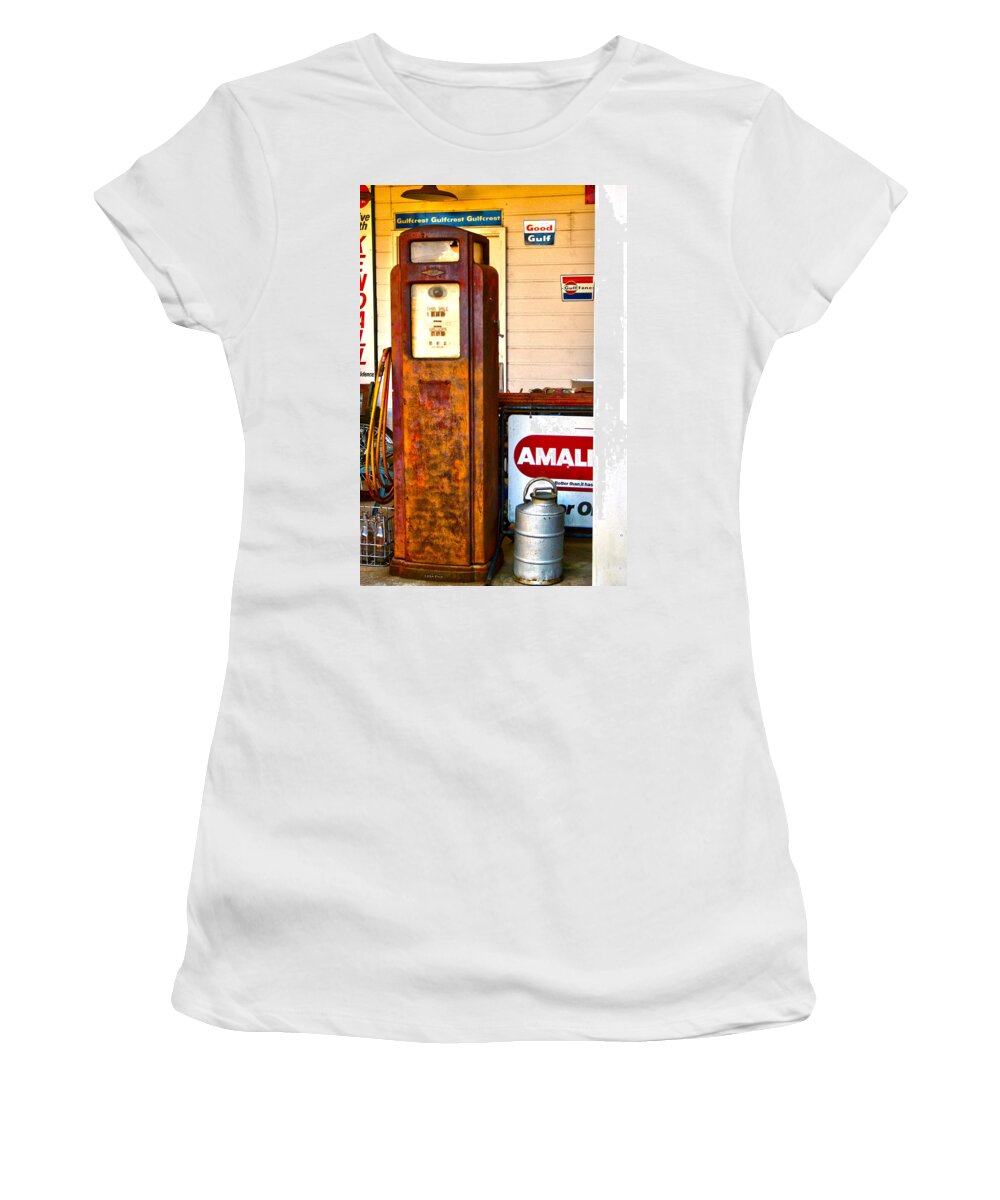 Gas Pump Women's T-Shirt featuring the photograph Vintage Bassett Gas Pump  by Lesa Fine