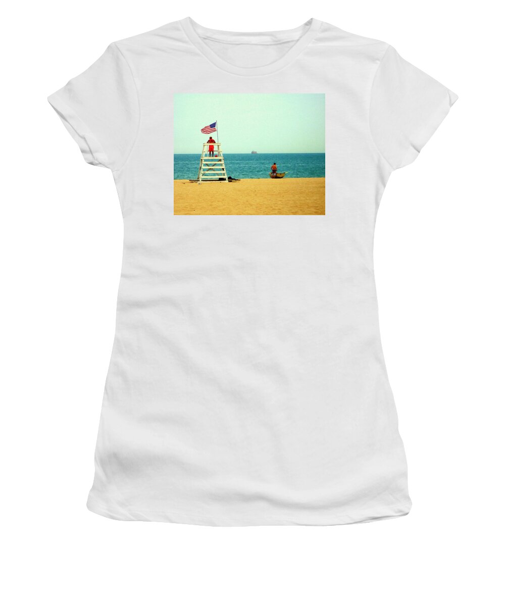 Chicago Women's T-Shirt featuring the photograph Baywatch by Valentino Visentini