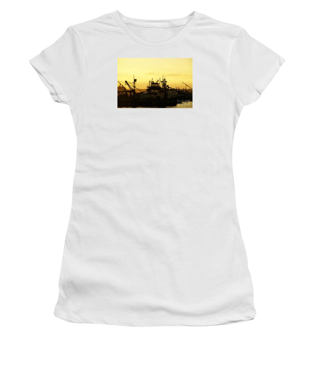 San Diego Women's T-Shirt featuring the photograph At Days End by Linda Shafer