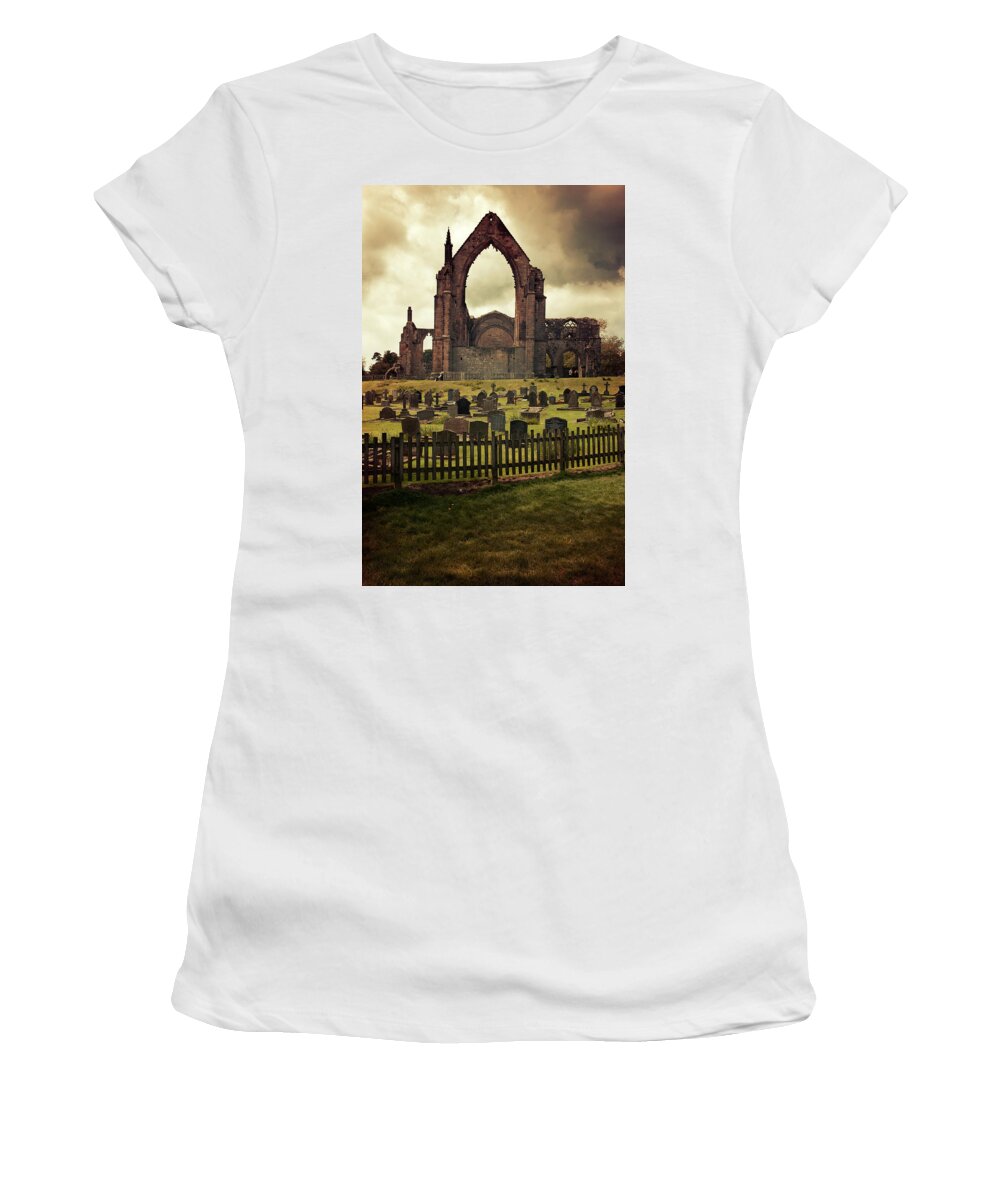 Building Women's T-Shirt featuring the photograph Bolton Abbey at sunset by Jaroslaw Blaminsky