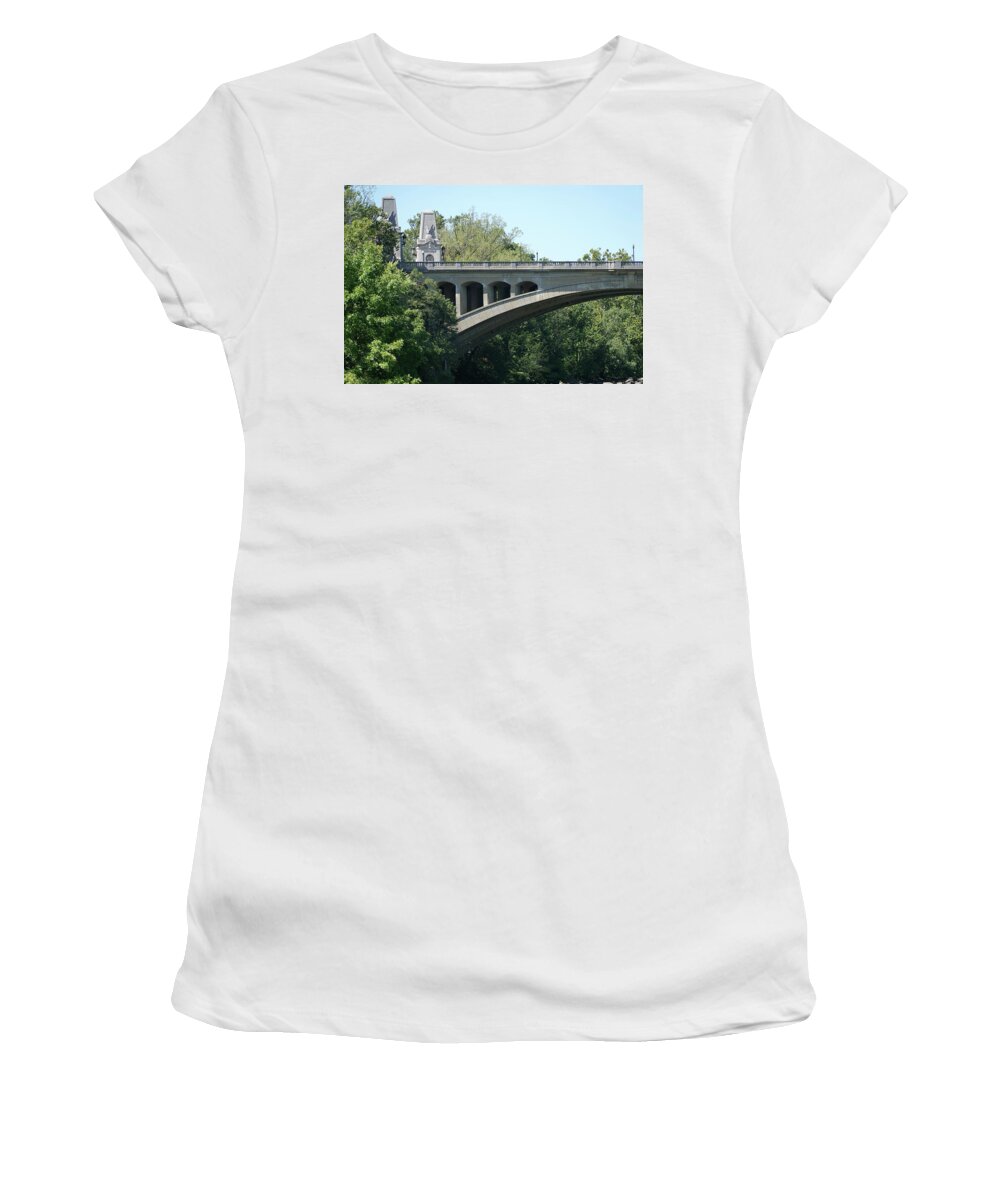 Washington Women's T-Shirt featuring the photograph Brandywine, creek, Wilmington #05449 by Raymond Magnani