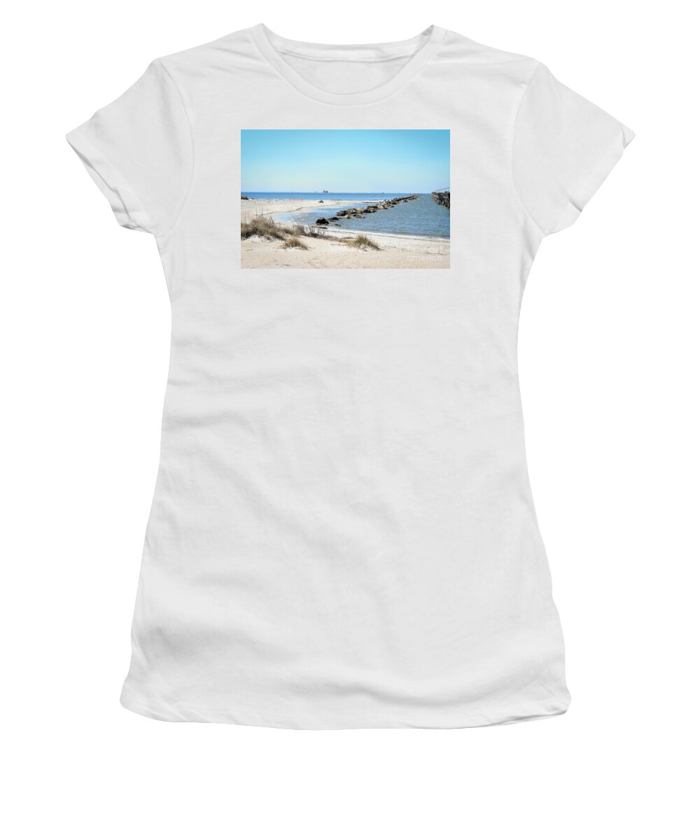 Nature Women's T-Shirt featuring the photograph Fernandina Beach - Amelia Island - Florida by DB Hayes