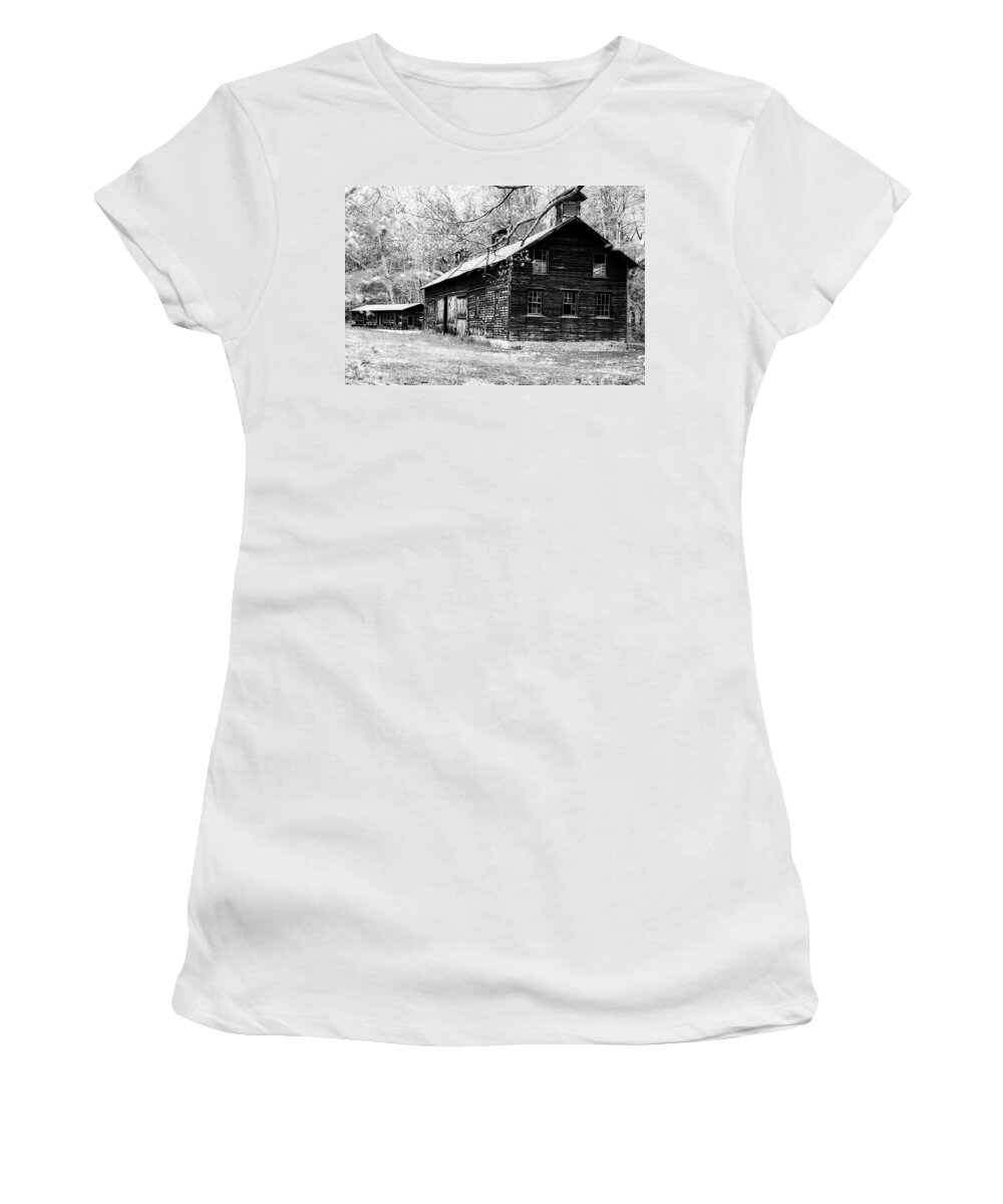  Women's T-Shirt featuring the photograph How easily time forgets. by Pamela Taylor