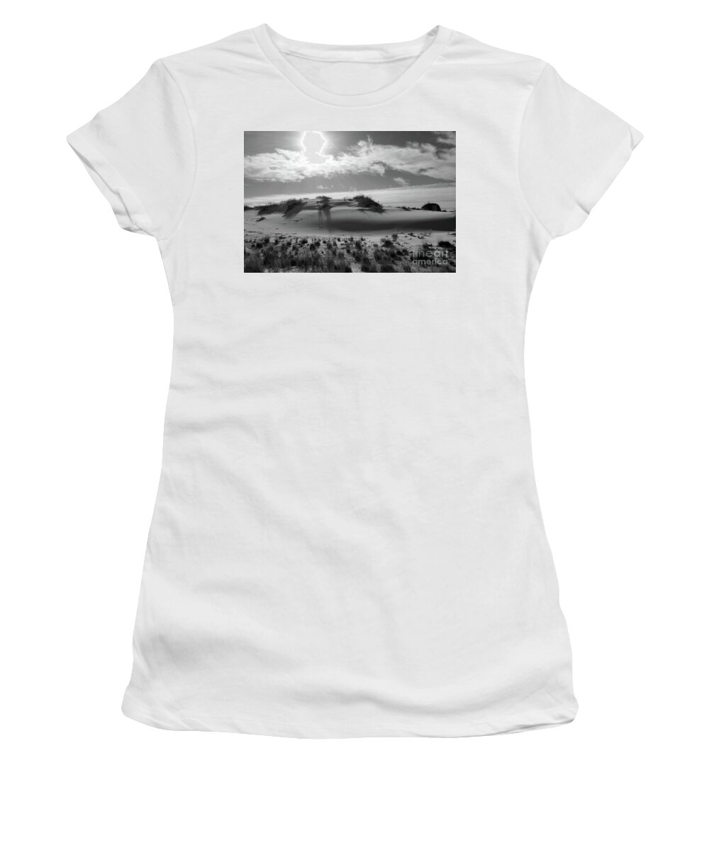New Mexico Women's T-Shirt featuring the photograph Morning sun over White Sands by Jeff Hubbard