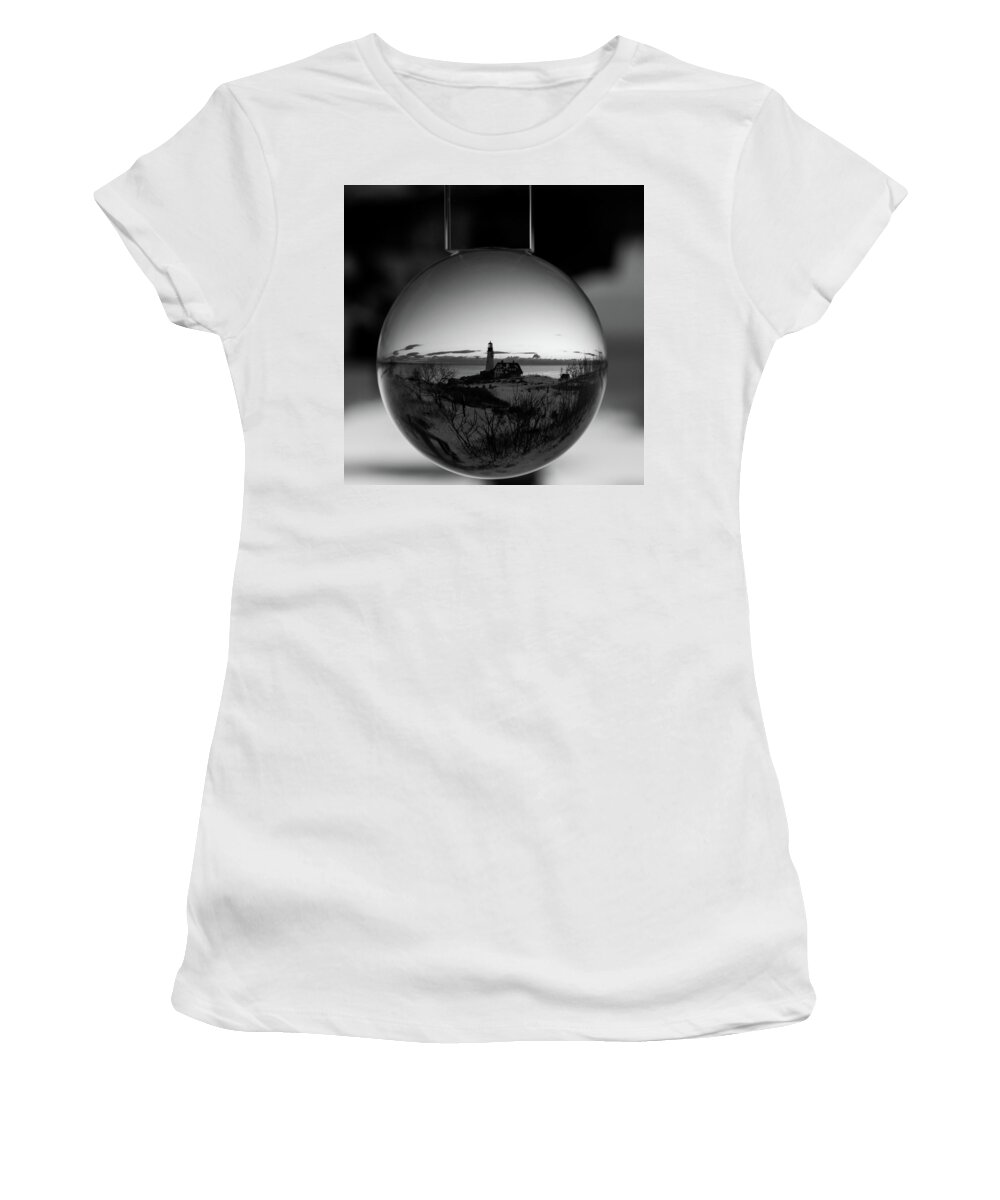 Black And White Women's T-Shirt featuring the photograph Portland Headlight Globe by Darryl Hendricks