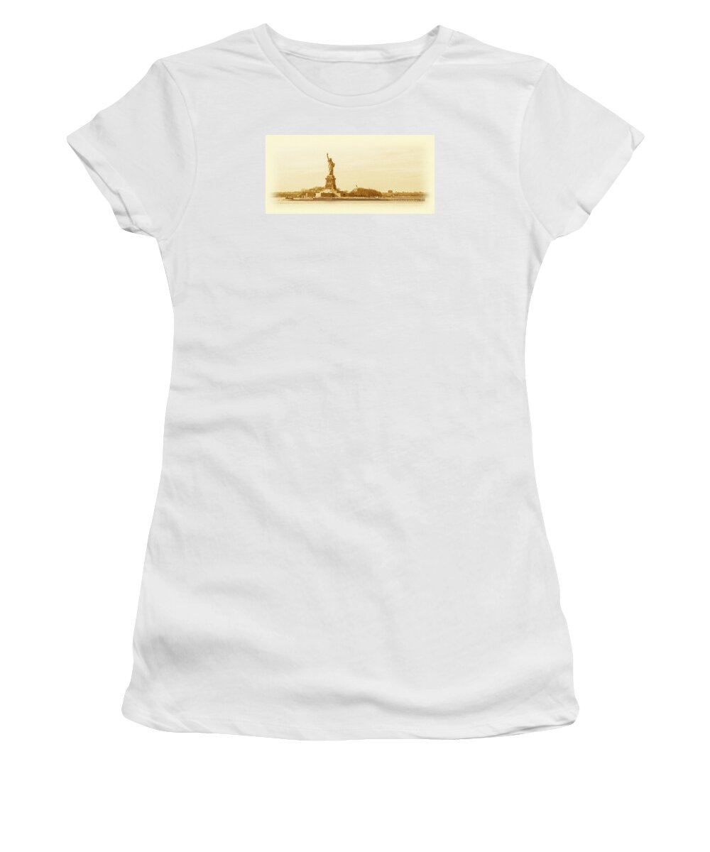 United Women's T-Shirt featuring the photograph Statue of Liberty Old Yellow by Pelo Blanco Photo