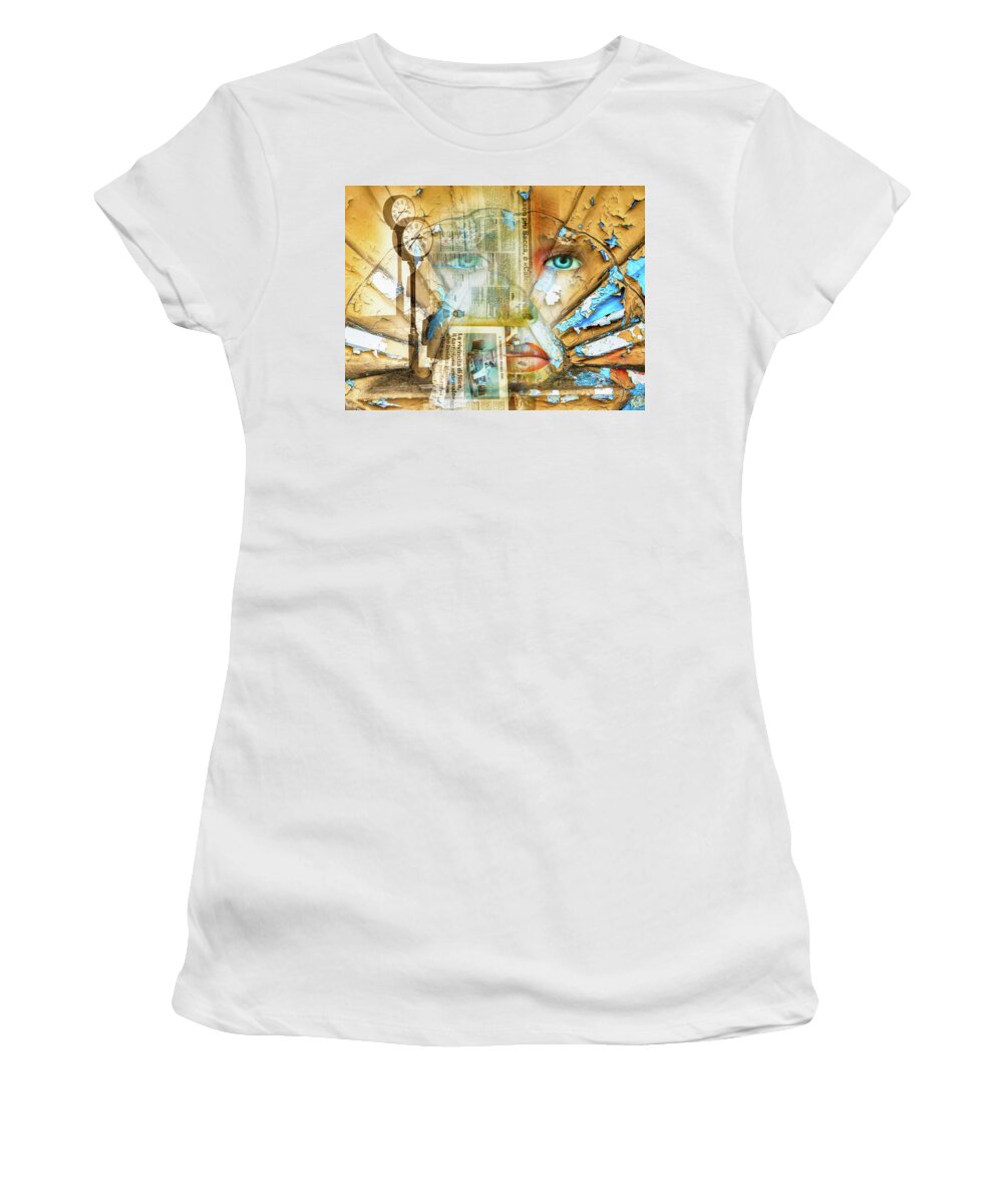 Woman Women's T-Shirt featuring the digital art Waiting for you by Gabi Hampe