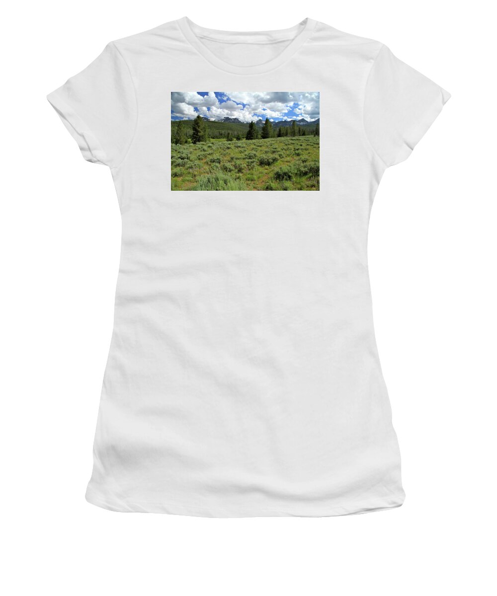 Sawtooth Range Women's T-Shirt featuring the photograph Sawtooth Range Crooked Creek by Ed Riche
