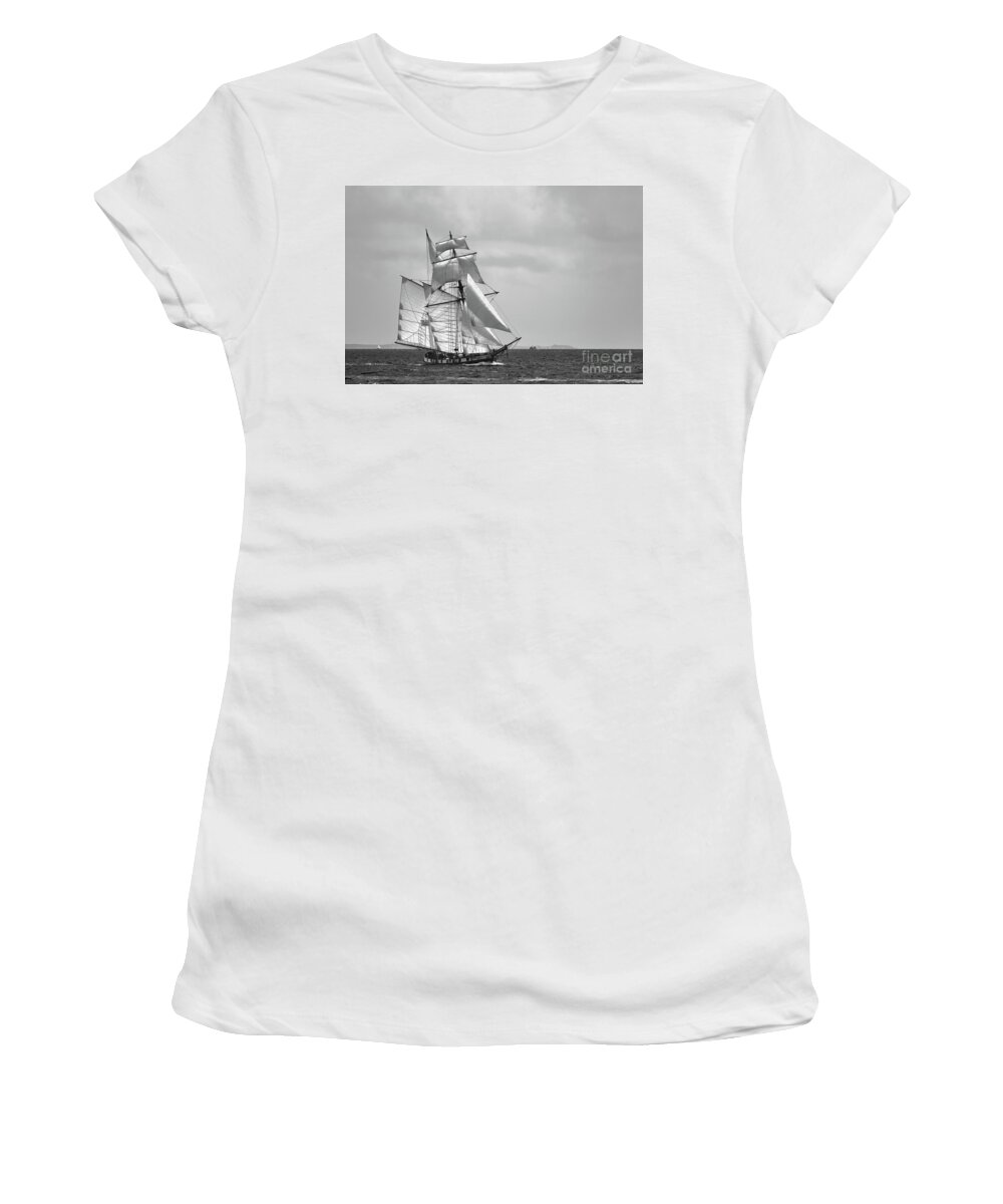 19th Women's T-Shirt featuring the photograph All sails out. II by Frederic Bourrigaud