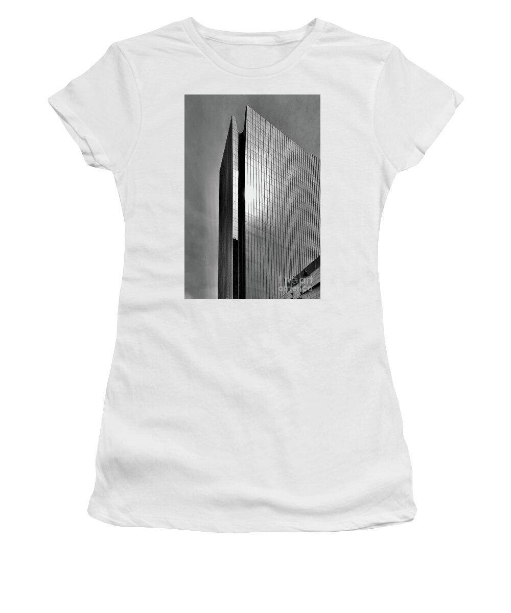 Architekture Women's T-Shirt featuring the photograph Architecture - Building - Denver by Elisabeth Derichs
