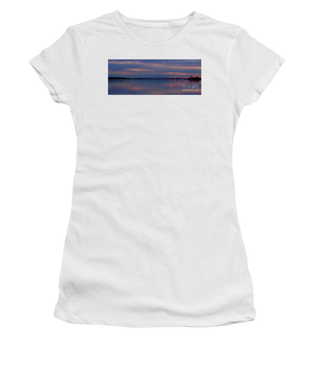 Wildlife Women's T-Shirt featuring the photograph Crossing the Upper Niagara River by fototaker Tony