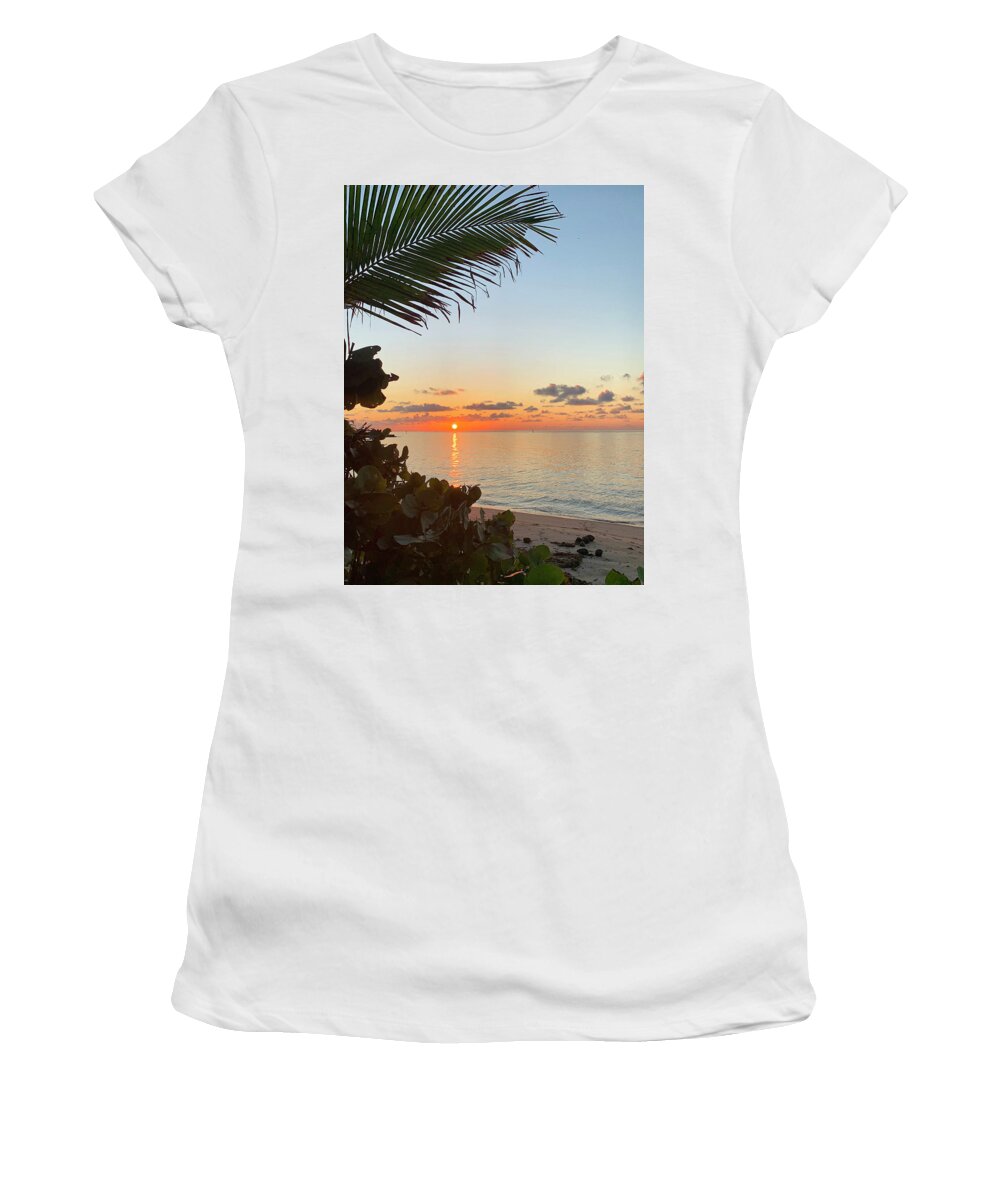 Vacation Women's T-Shirt featuring the photograph Edge by David Pratt