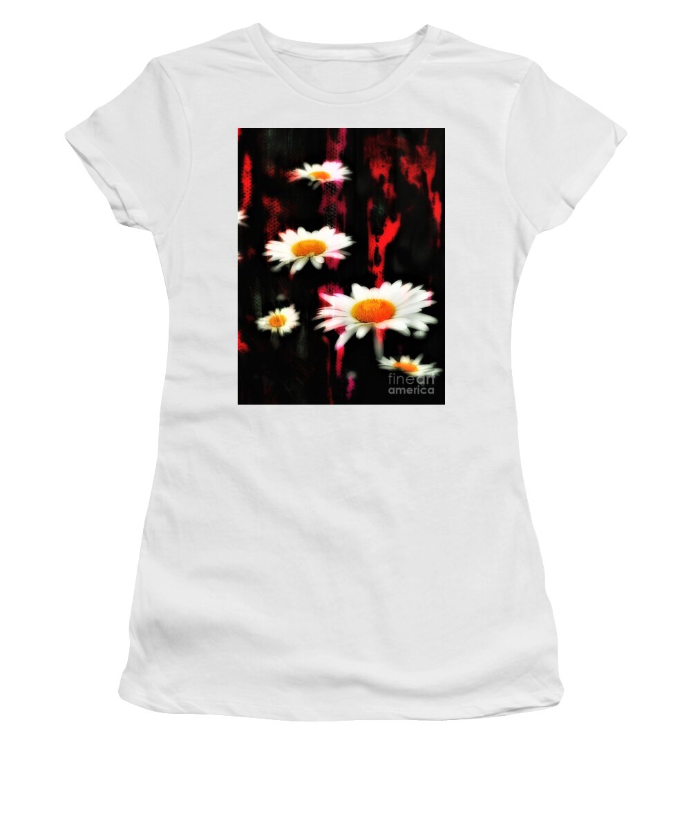 Daisy Women's T-Shirt featuring the painting Peripheral Vision by Jacqueline McReynolds