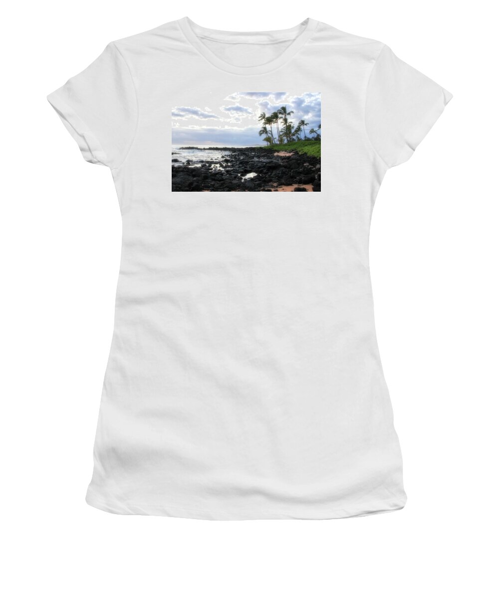Hawaii Women's T-Shirt featuring the photograph The Grey Sunset by Robert Carter