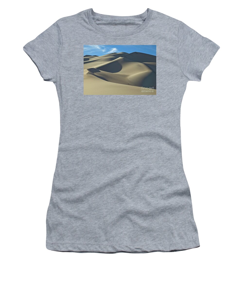 00559255 Women's T-Shirt featuring the photograph Sand Dunes In Death Valley by Yva Momatiuk John Eastcott