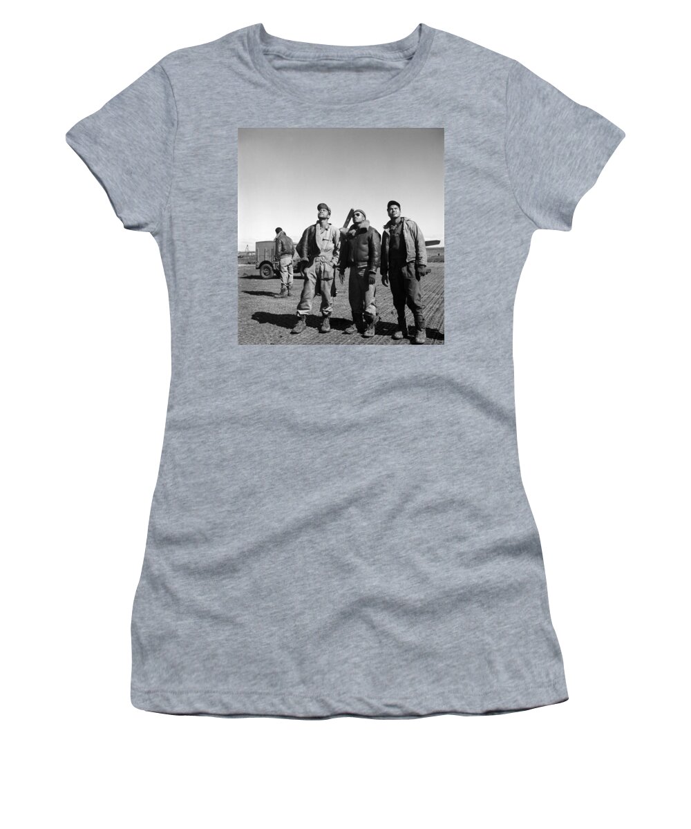 1945 Women's T-Shirt featuring the photograph Wwii: Tuskegee Airmen, 1945 #4 by Granger