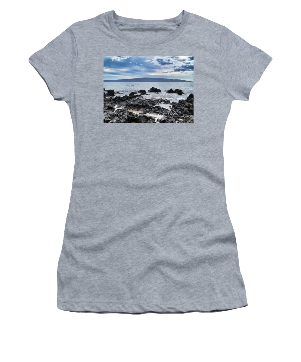Hawaii Women's T-Shirt featuring the photograph Big Beach 23 by Dawn Eshelman