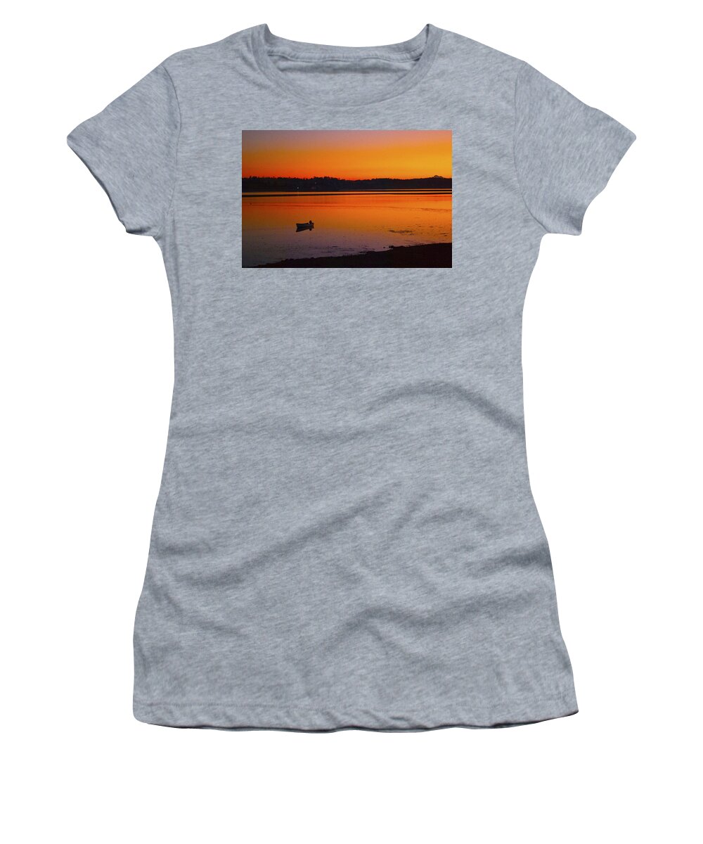 Washington State Women's T-Shirt featuring the photograph Early Morning by Ron Roberts