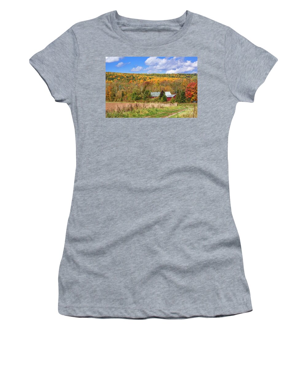 New Jersey Fall Foliage Women's T-Shirt featuring the photograph Farm in Autumn by Regina Geoghan