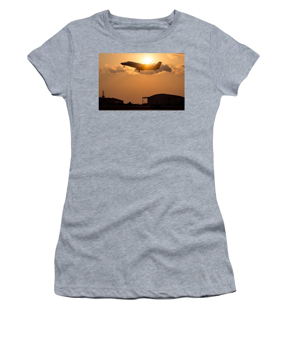 Aircraft Women's T-Shirt featuring the photograph Flying Home by Paul Job