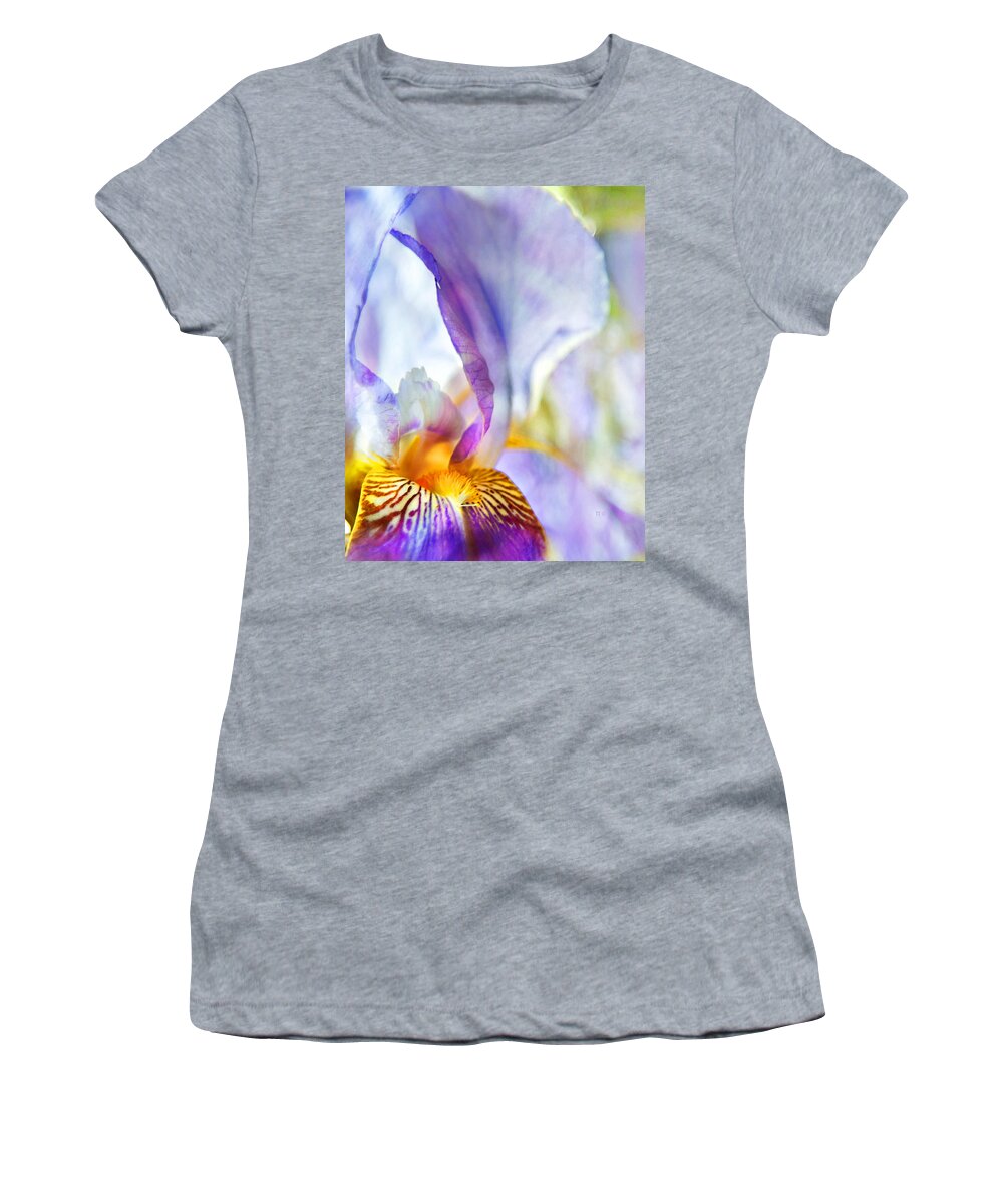 Iris Women's T-Shirt featuring the photograph Heavenly Iris by Theresa Tahara