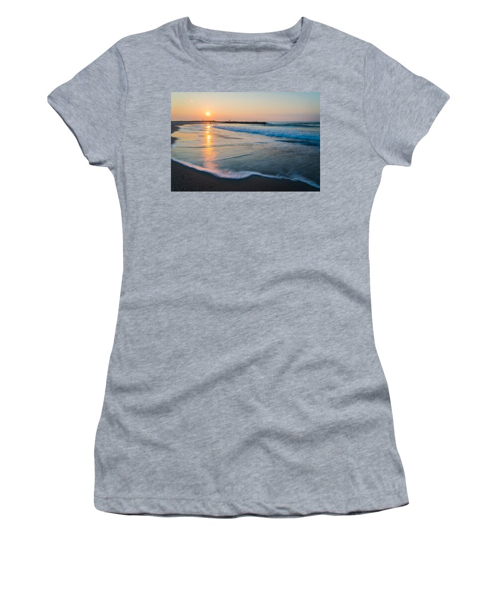 New Jersey Women's T-Shirt featuring the photograph Liquid Sun by Kristopher Schoenleber