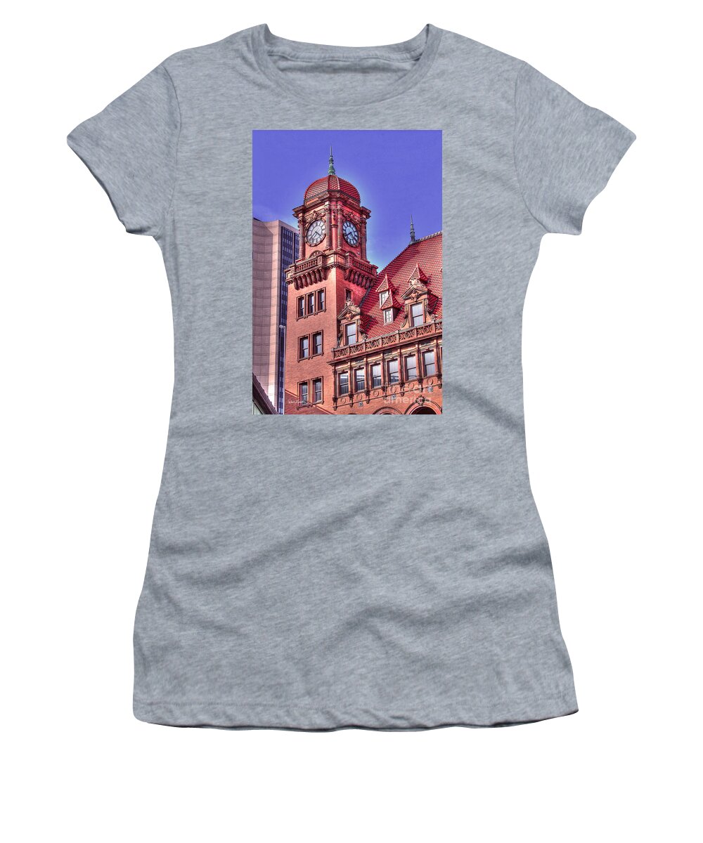 Richmond Va Women's T-Shirt featuring the photograph Richmond VA Main Street Station by Dave Lynch