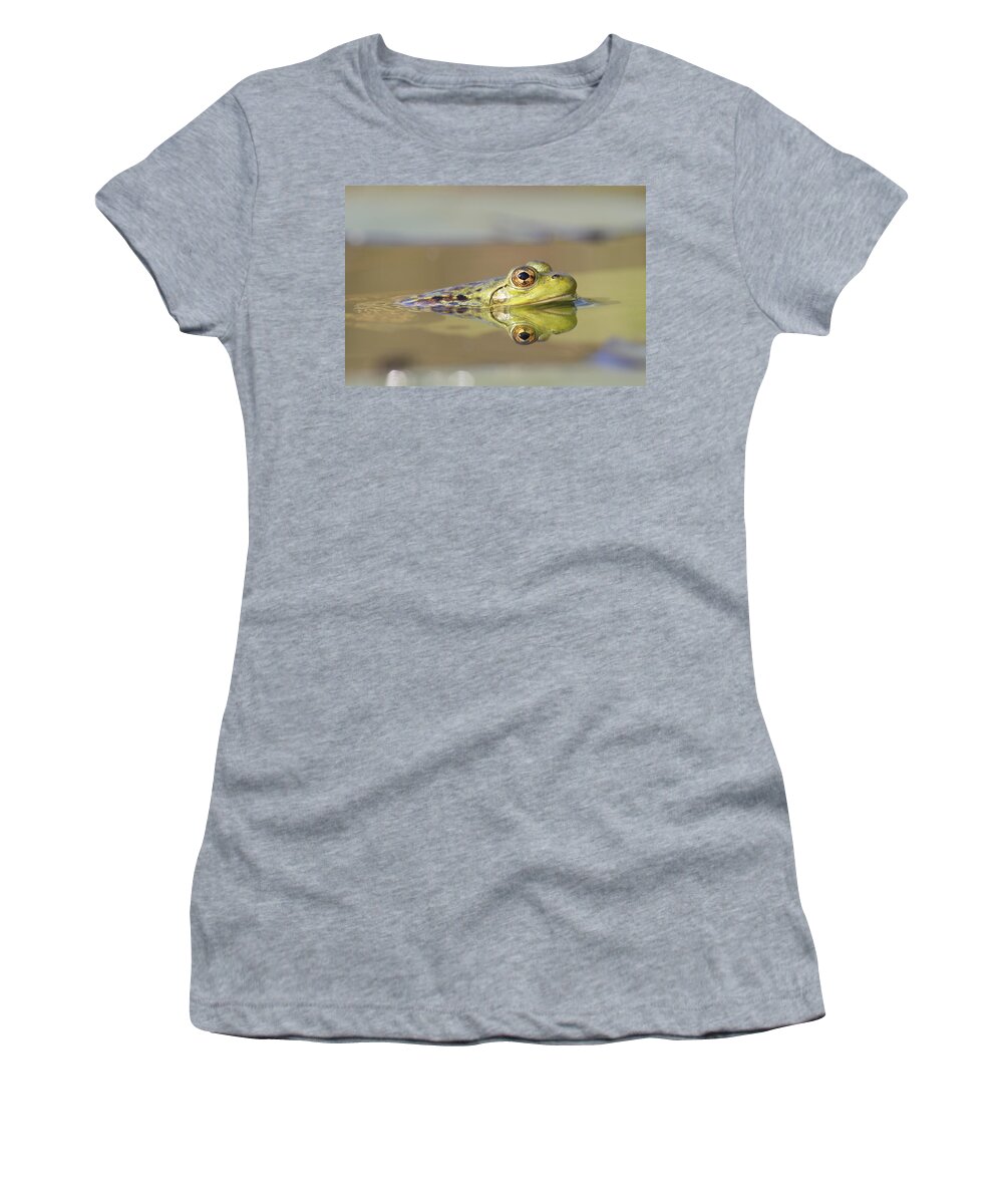 Feb0514 Women's T-Shirt featuring the photograph Pickerel Frog Nova Scotia Canada by Scott Leslie
