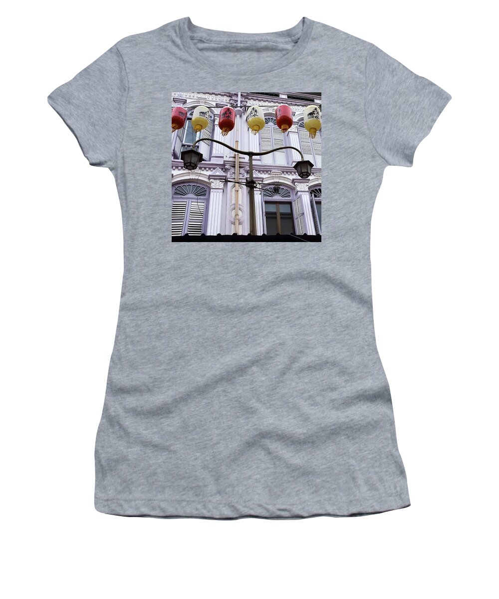 Building Women's T-Shirt featuring the photograph The Lamp, Singapore by Aleck Cartwright