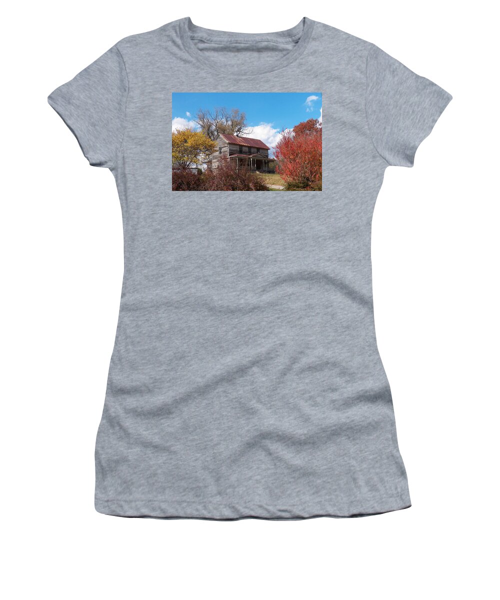 Houses Women's T-Shirt featuring the photograph This Old House by Jennifer Robin
