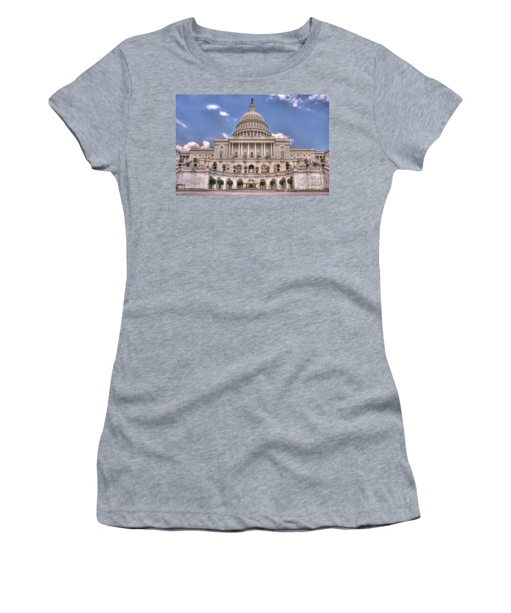 Usa Women's T-Shirt featuring the photograph US Capitol by Jonathan Harper