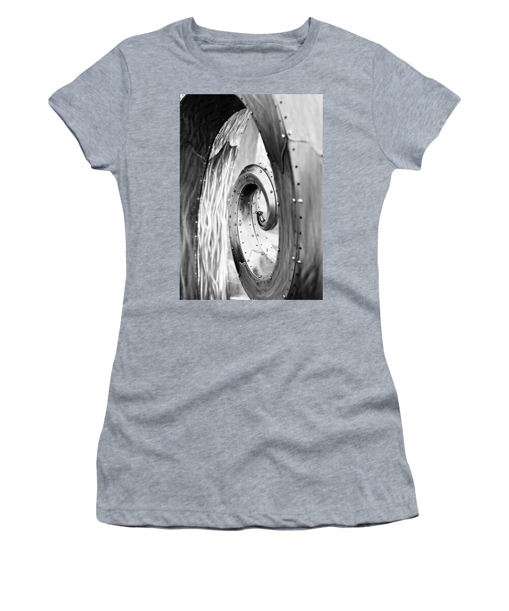 Seattle Women's T-Shirt featuring the photograph Wave by Niels Nielsen