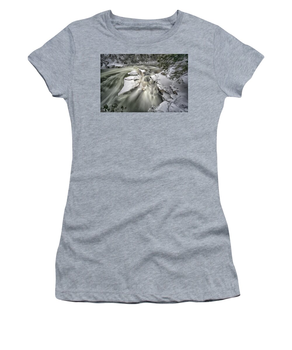 Maryland Women's T-Shirt featuring the photograph Winter Legend by Robert Fawcett