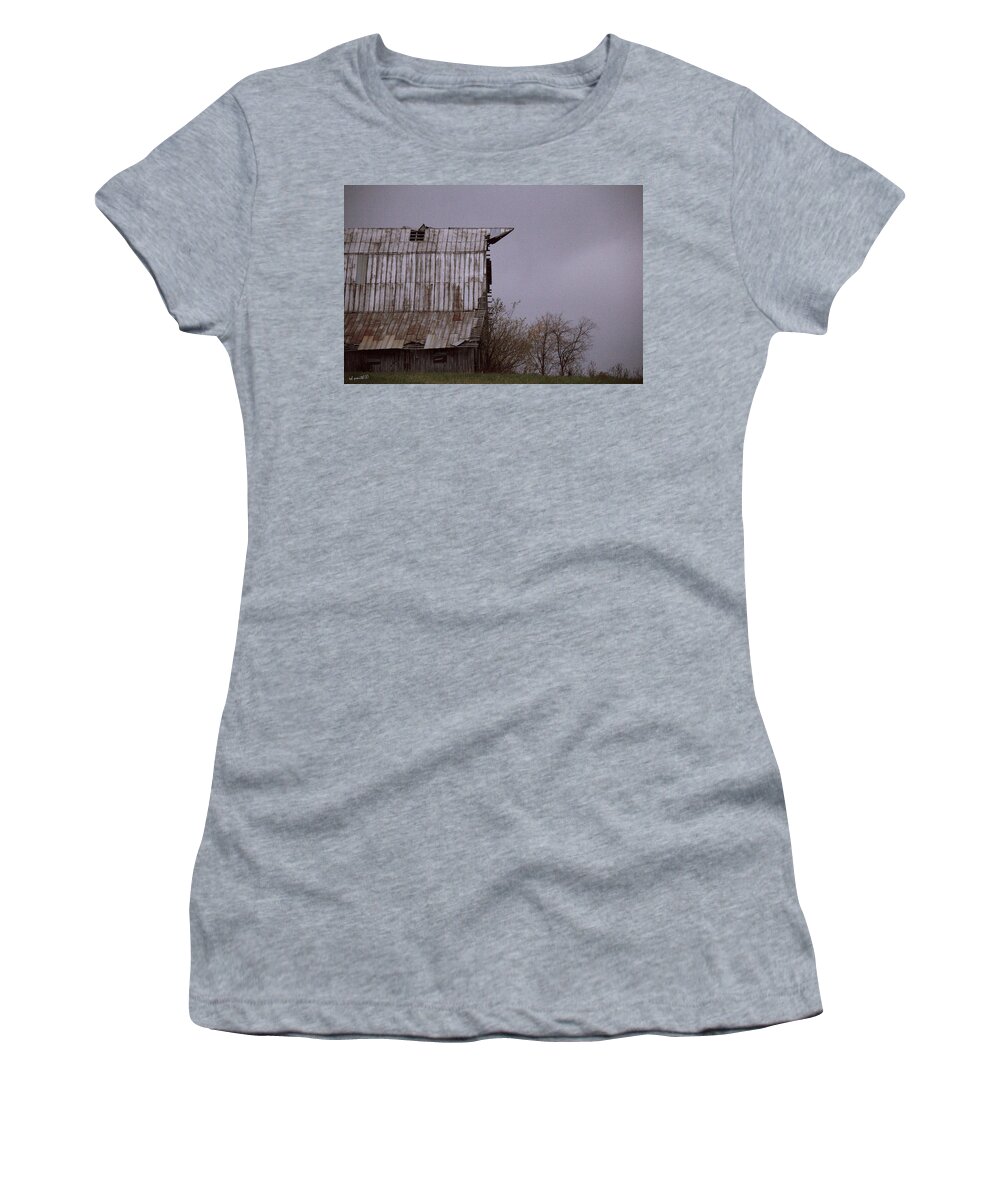 An American Pointer Women's T-Shirt featuring the photograph An American Pointer by Edward Smith