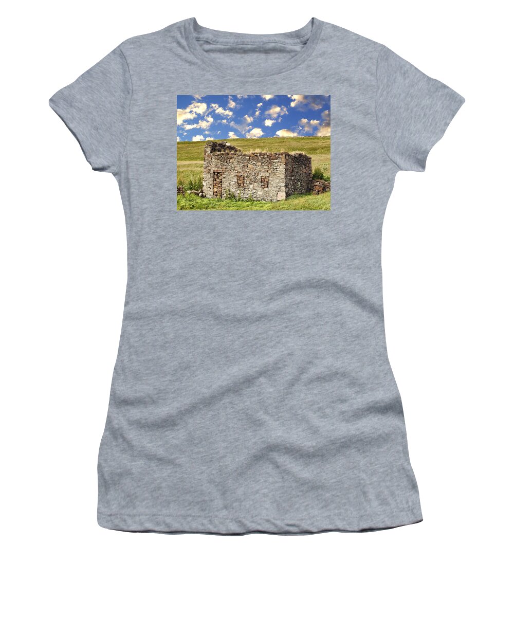 Old Homestead Women's T-Shirt featuring the photograph Homestead #2 by Dominic Piperata