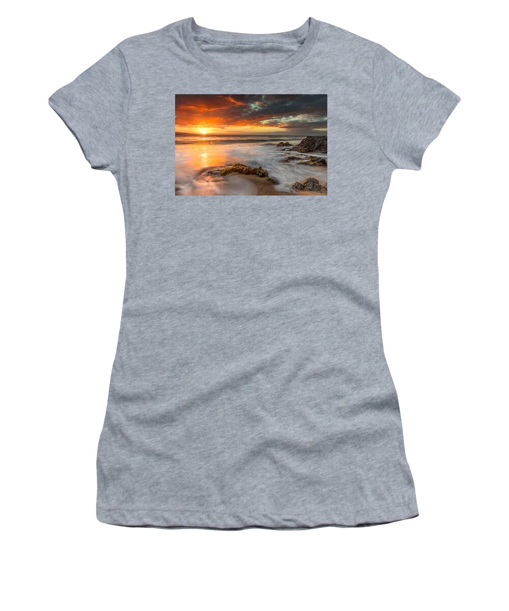 Sunset Maui Hawaii Shorebreak Poolenalena Clouds Beach Women's T-Shirt featuring the photograph Poolenalena Sunset #2 by James Roemmling