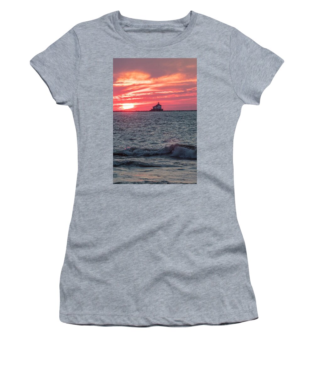 Ashtabula Ohio Women's T-Shirt featuring the photograph Ashtabula Ohio Lighthouse at Sunset by John McGraw
