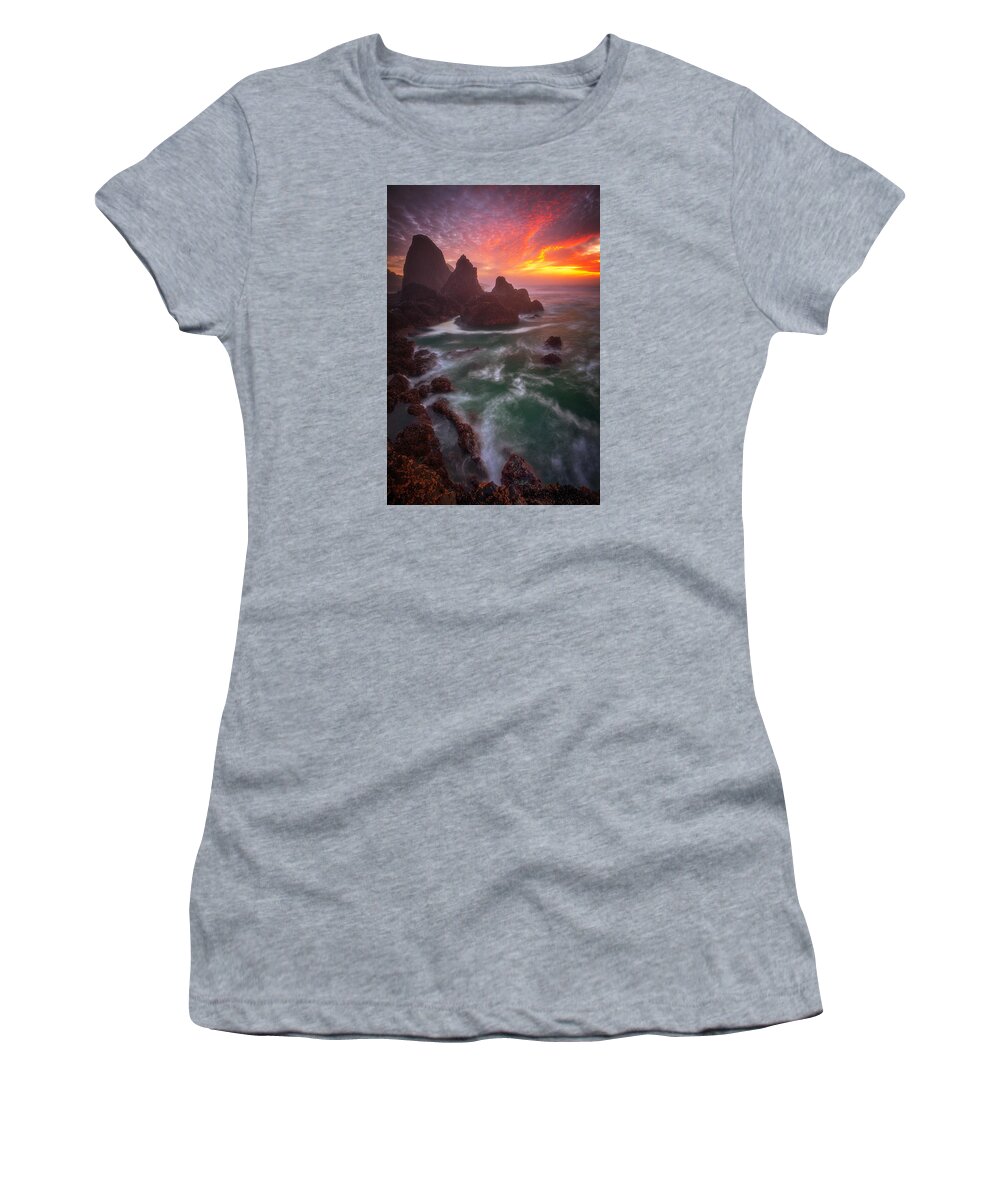 Oregon Women's T-Shirt featuring the photograph Christmas Sunset by Darren White